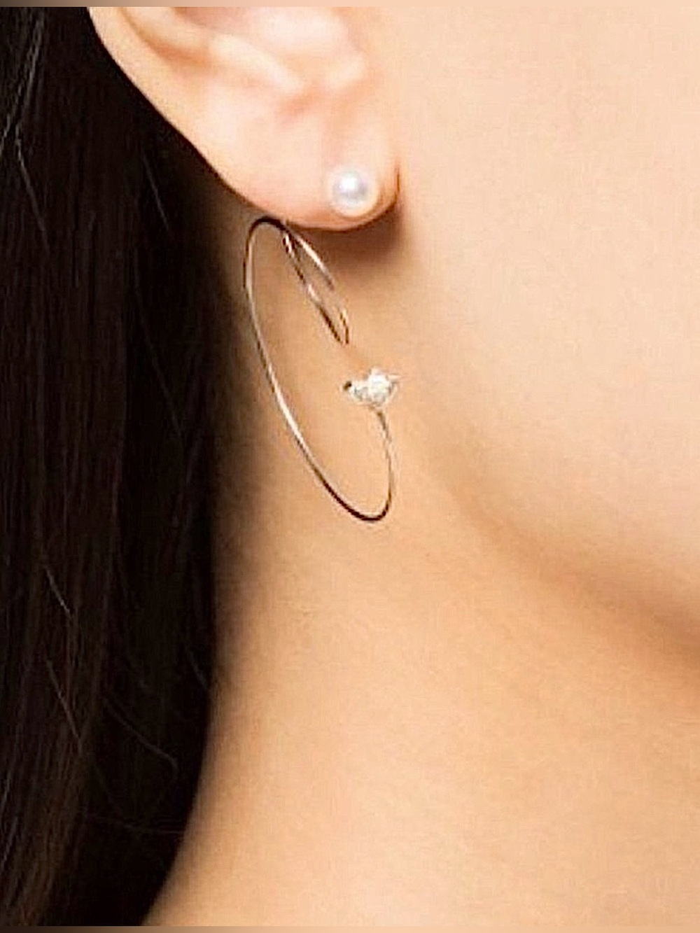 E.M. twisted pearl single earring like new